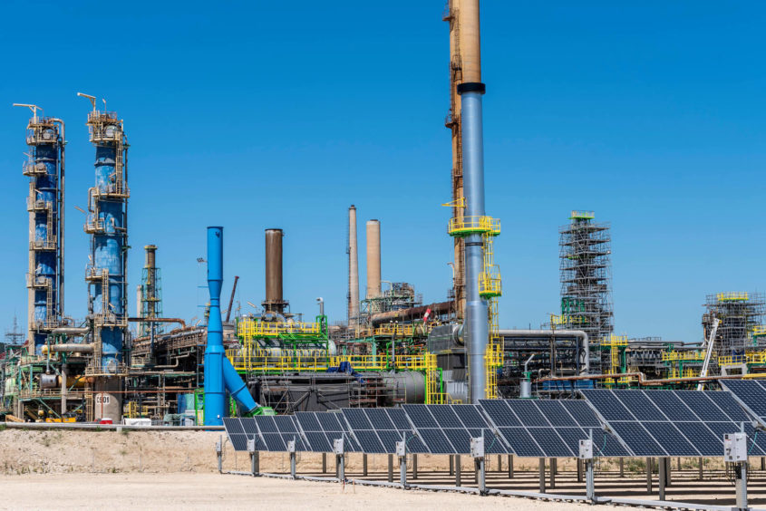 La-Mede-refinery
