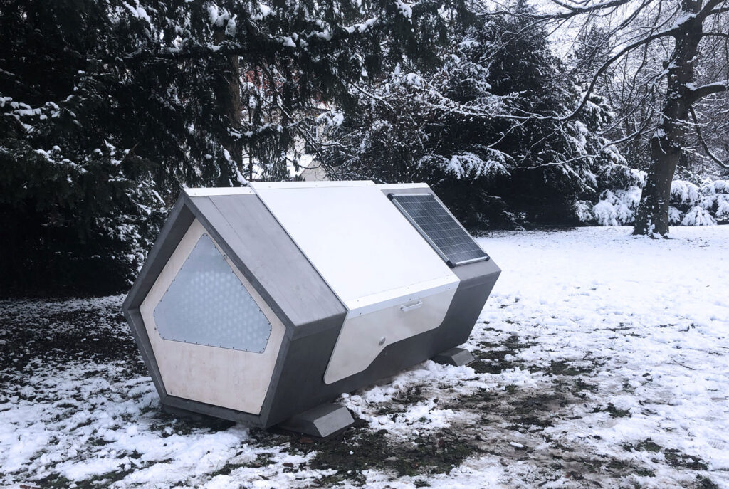 sleeping-solar-pods-germany-2